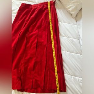 Vintage pleated skirt 🍎